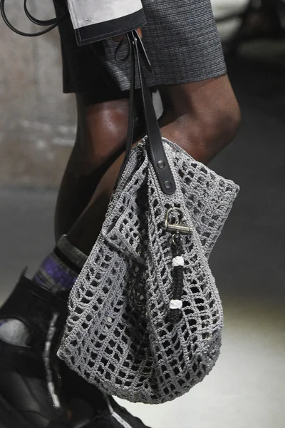 Look 80